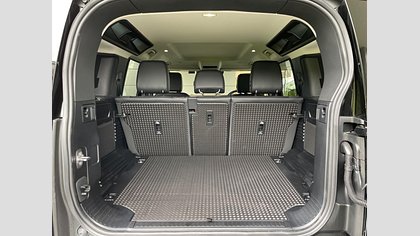 Defender 110 23