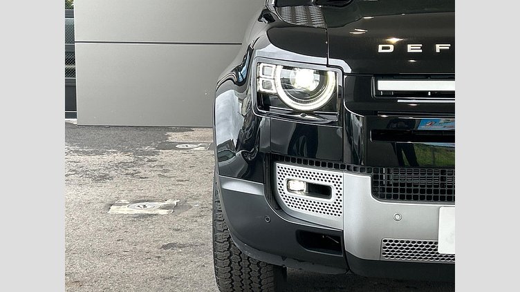 2024 認定中古車 Land Rover Defender 110 サントリーニブラック D300 AWD（AT） S