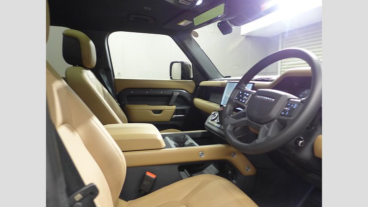 2025 認定中古車 Land Rover Defender 110 カルパチアングレイ D350 ディーゼルマイルドハイブリッド X-Dynamic HSE