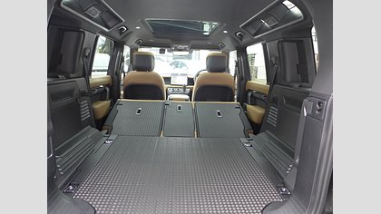 Defender 110 67