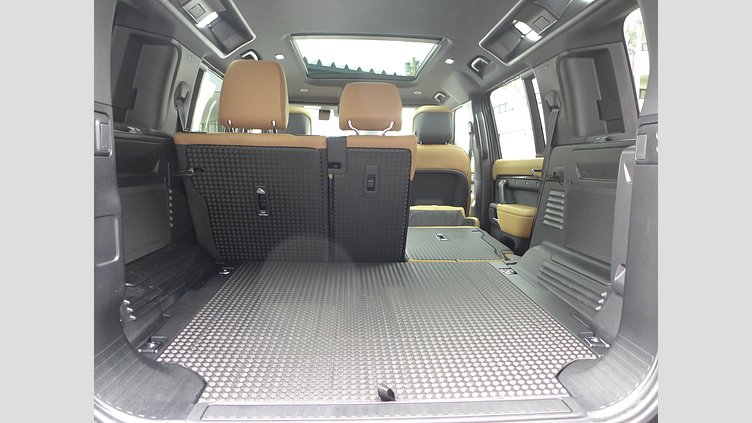 2025 認定中古車 Land Rover Defender 110 カルパチアングレイ D350 ディーゼルマイルドハイブリッド X-Dynamic HSE