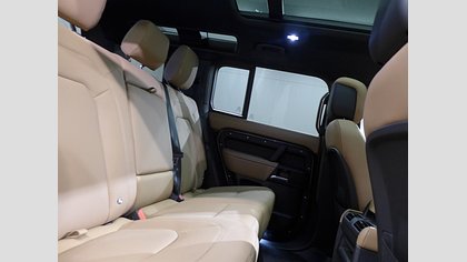 Defender 110 32