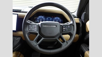 Defender 110 39