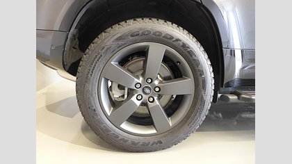 Defender 110 7