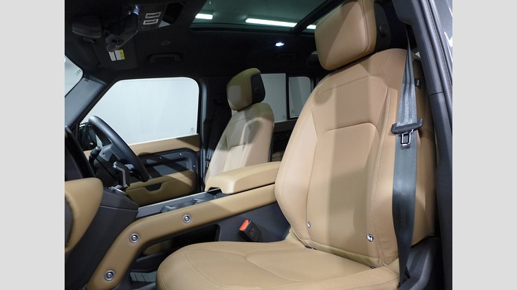 2025 認定中古車 Land Rover Defender 110 カルパチアングレイ D350 ディーゼルマイルドハイブリッド X-Dynamic HSE