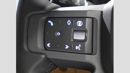 Defender 110 53