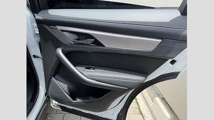 F-Pace 75