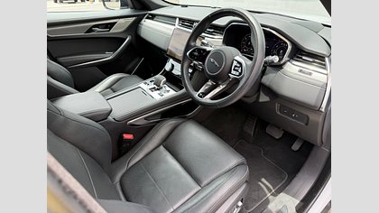 F-Pace 47