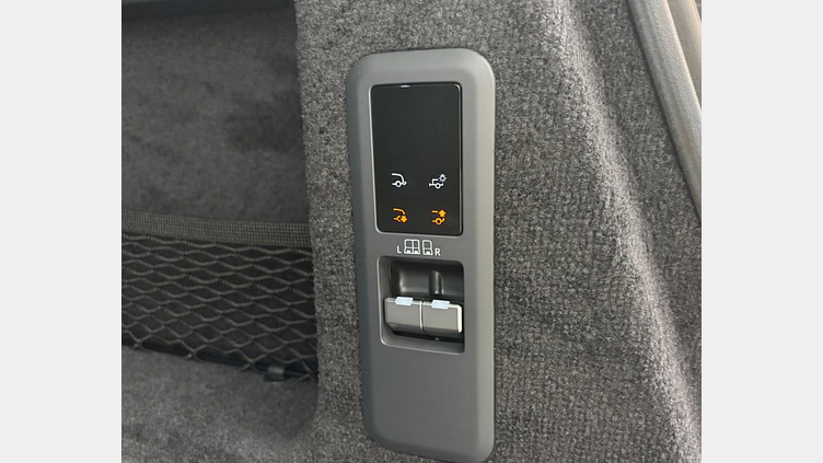 2025 Ny Land Rover Range Rover Sport Santorini Black P460e Bensin Plug-in Hybrid Kort hjulbas (SWB) Dynamic SE