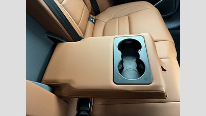 F-Pace 17