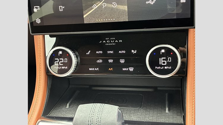 2024 認定中古車 Jaguar F-Pace カルパチアングレイ P400e ガソリン プラグインハイブリッド R-DYNAMIC SE