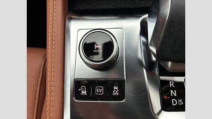 F-Pace 51