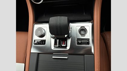 F-Pace 48
