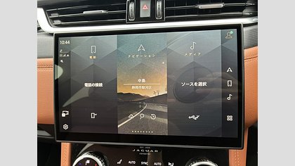 F-Pace 43