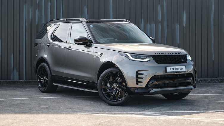 2026 Approved Land Rover Discovery Silicon Silver D250 Dynamic SE