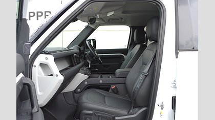 Defender 110 2