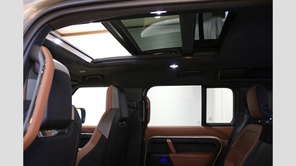 Defender 110 23