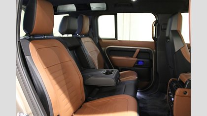 Defender 110 31