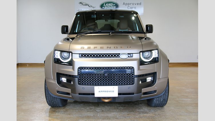 2025 認定中古車 Land Rover Defender 110 ペトラカッパー P635 ガソリンV8マイルドハイブリッド OCTA