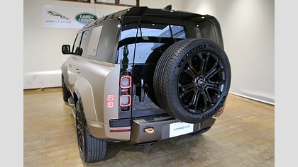 Defender 110 16