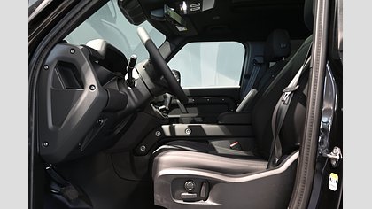 Defender 110 13