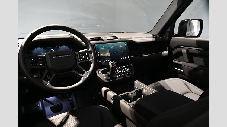 2026 Ny Land Rover Defender 110 Santorini Black Bensin Laddhybrid P300e X-Dynamic SE