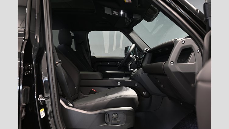 2026 Ny Land Rover Defender 110 Santorini Black Bensin Laddhybrid P300e X-Dynamic SE