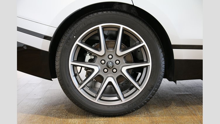 2023 認定中古車 Land Rover Range Rover Velar ハクバシルバー D200 AWD（オートマチック） MHEV R-DYNAMIC S