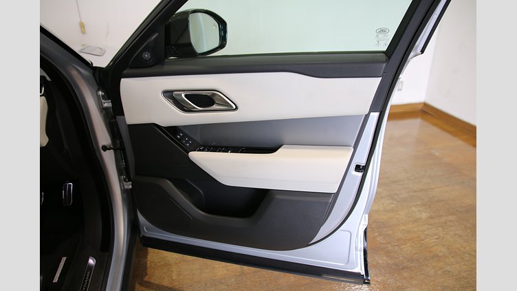 2023 認定中古車 Land Rover Range Rover Velar ハクバシルバー D200 AWD（オートマチック） MHEV R-DYNAMIC S