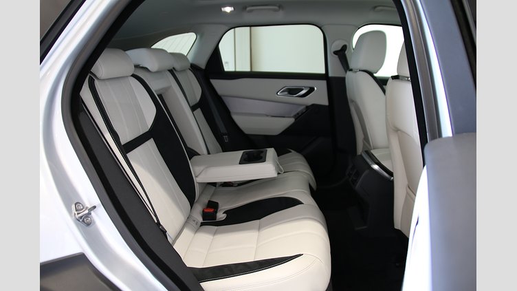 2023 認定中古車 Land Rover Range Rover Velar ハクバシルバー D200 AWD（オートマチック） MHEV R-DYNAMIC S