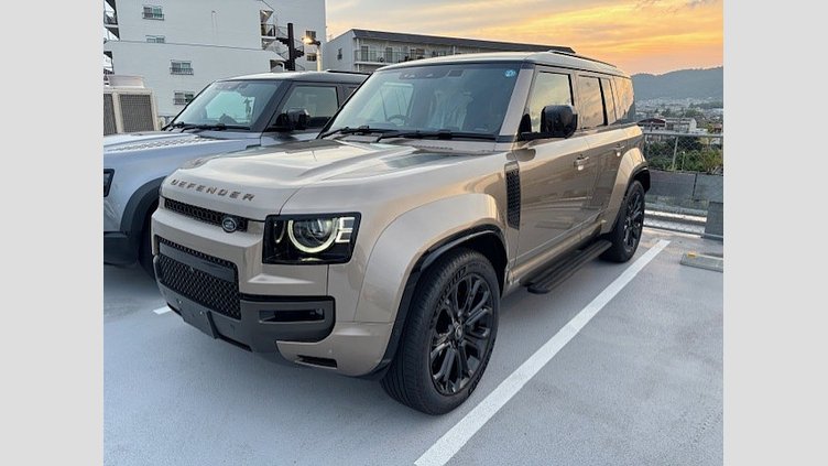 2025 認定中古車 Land Rover Defender 110 ペトラカッパー P635 ガソリンV8マイルドハイブリッド OCTA