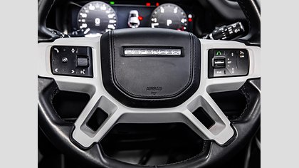 Defender 110 13