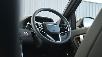 Discovery Sport 11