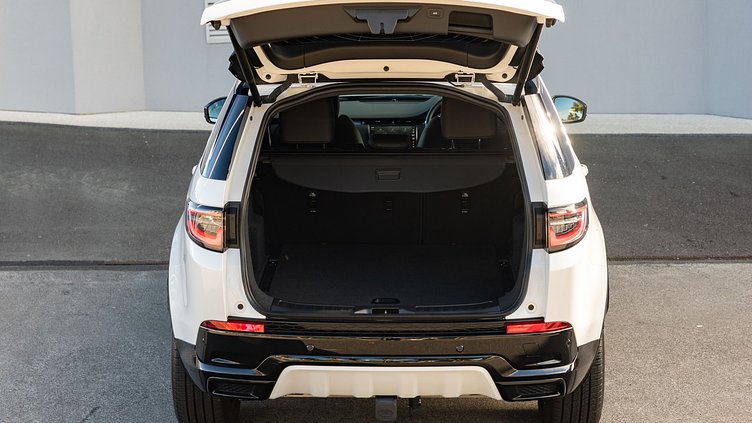 2025 Approved Land Rover Discovery Sport Ostuni Pearl White P250 Dynamic SE