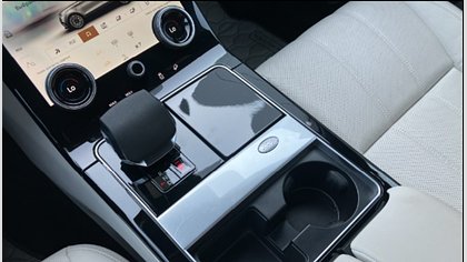 Range Rover Velar 4