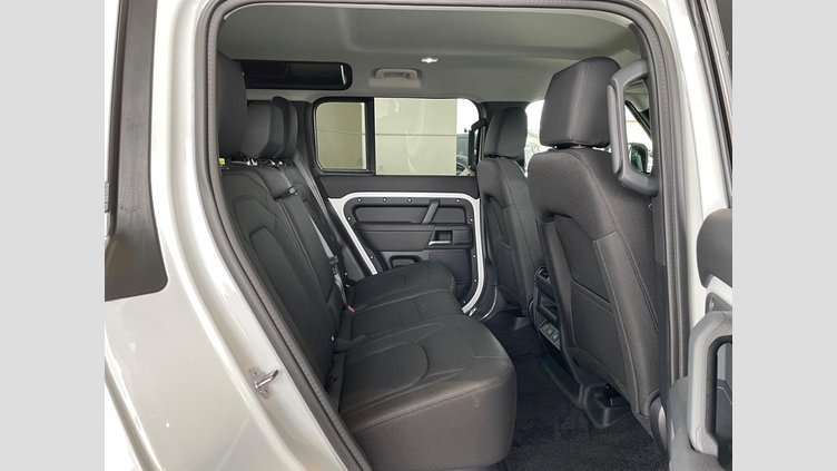 2025 認定中古車 Land Rover Defender 110 フジホワイト D350 ディーゼルマイルドハイブリッド S