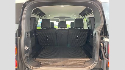Defender 110 53