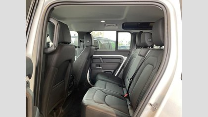 Defender 110 6
