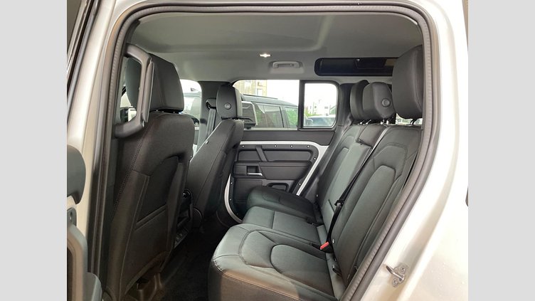 2025 認定中古車 Land Rover Defender 110 フジホワイト D350 ディーゼルマイルドハイブリッド S
