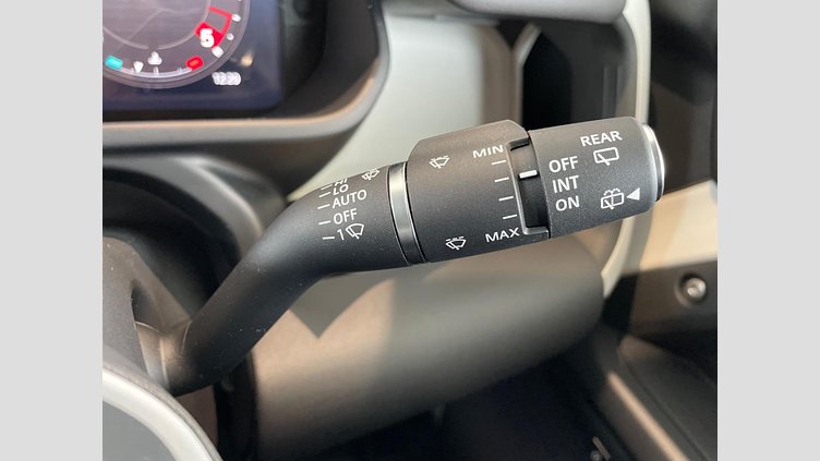 2025 認定中古車 Land Rover Defender 110 フジホワイト D350 ディーゼルマイルドハイブリッド S