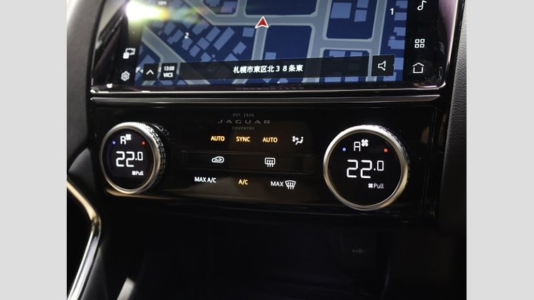 2021 認定中古車 Jaguar E-Pace Santorini Black 2.0 AJ20 P4M PTA S P200