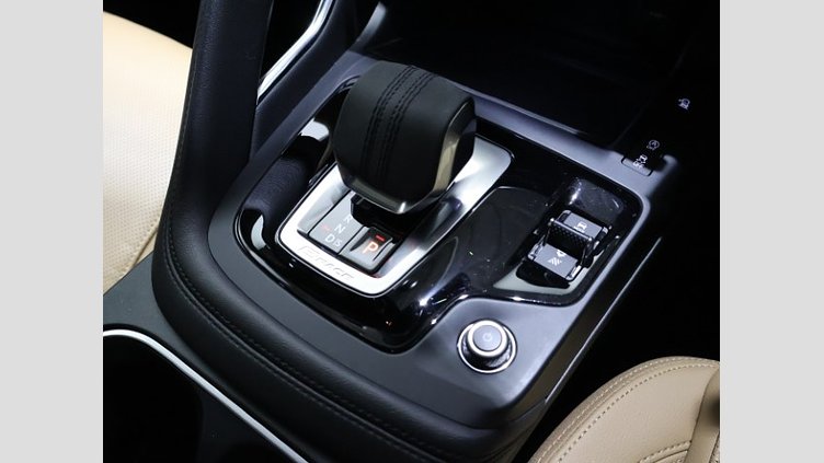 2021 認定中古車 Jaguar E-Pace Santorini Black 2.0 AJ20 P4M PTA S P200