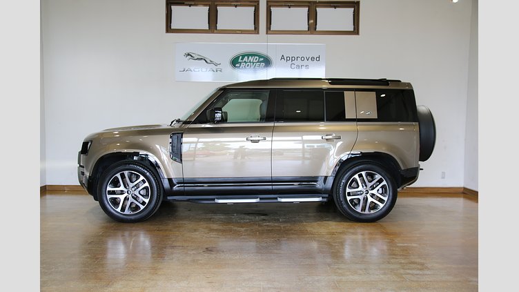 2024 認定中古車 Land Rover Defender 110 ゴンドワナストーン D300 AWD（AT） X-DYNAMIC HSE