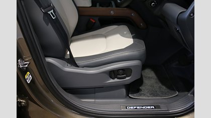 Defender 110 27