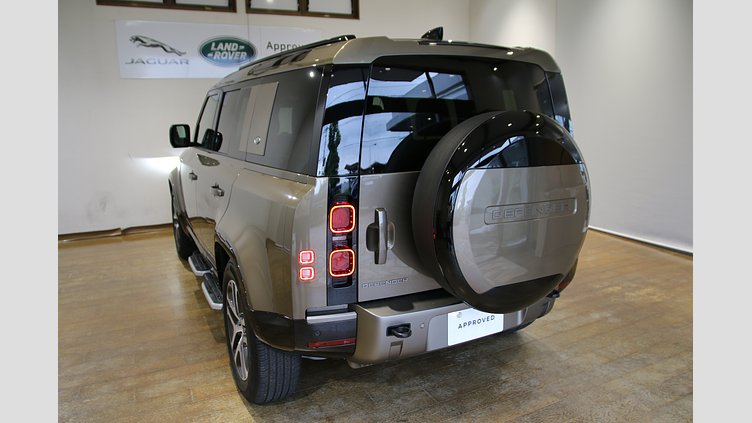 2024 認定中古車 Land Rover Defender 110 ゴンドワナストーン D300 AWD（AT） X-DYNAMIC HSE