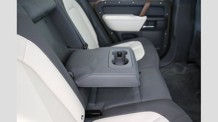 2024 認定中古車 Land Rover Defender 110 ゴンドワナストーン D300 AWD（AT） X-DYNAMIC HSE