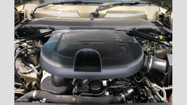 2024 認定中古車 Land Rover Defender 110 ゴンドワナストーン D300 AWD（AT） X-DYNAMIC HSE