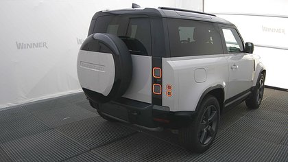 Defender 90 3
