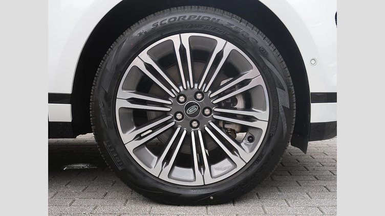 2024 認定中古車 Land Rover Range Rover Evoque フジホワイト プラグインハイブリッド（ガソリン） Standard Wheelbase DYNAMIC HSE