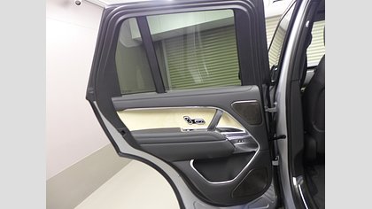 Range Rover 37